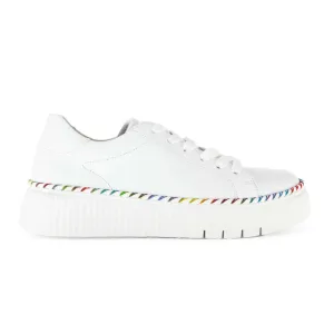 63.240.21 - White Leather||63.240.21 - Cuir blanc