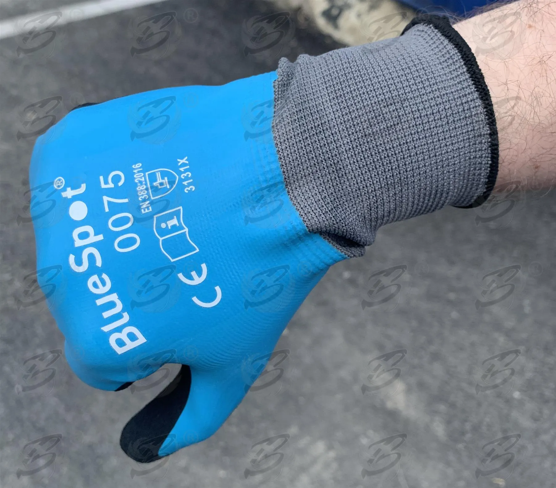 BLUESPOT LATEX WATER RESISTANT WORK GLOVES ( x 12 PAIRS ) ( M )