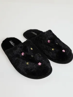 Embroidered Flower Closed Toe Slipper - Black