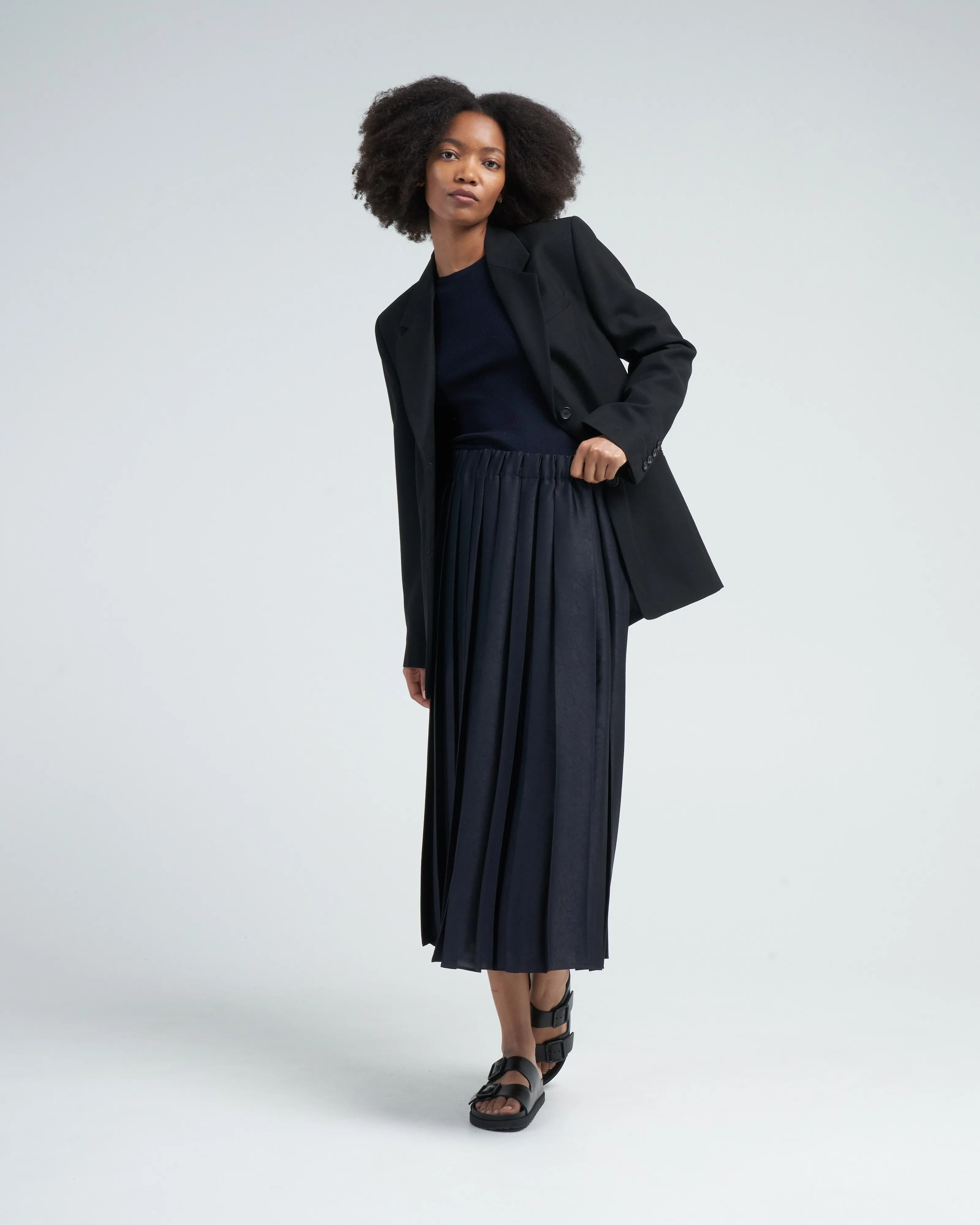 feather weight pleated pull on skirt - navy