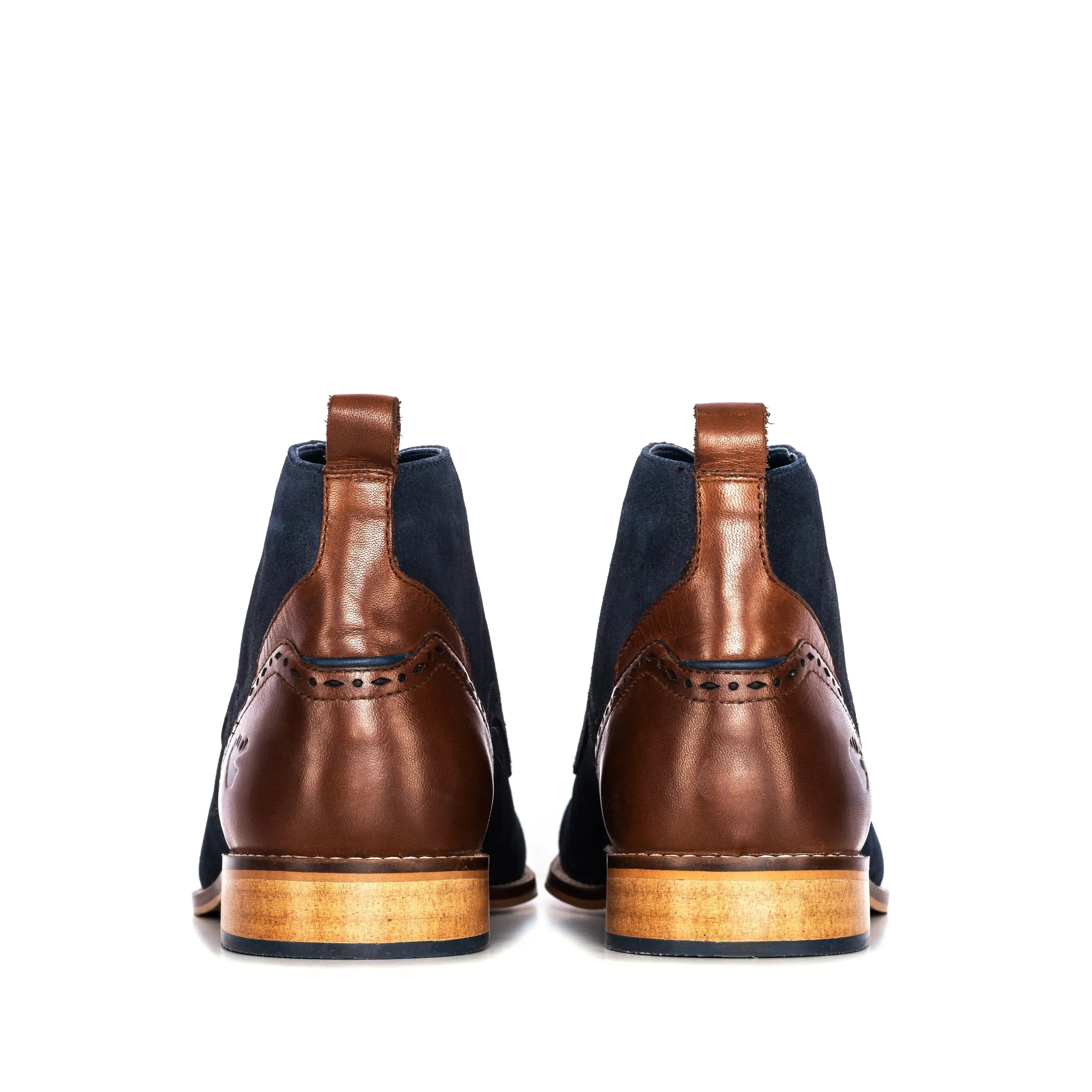 GOODWIN SMITH: EDEN NAVY SUEDE WATER RESISTANT BOOT
