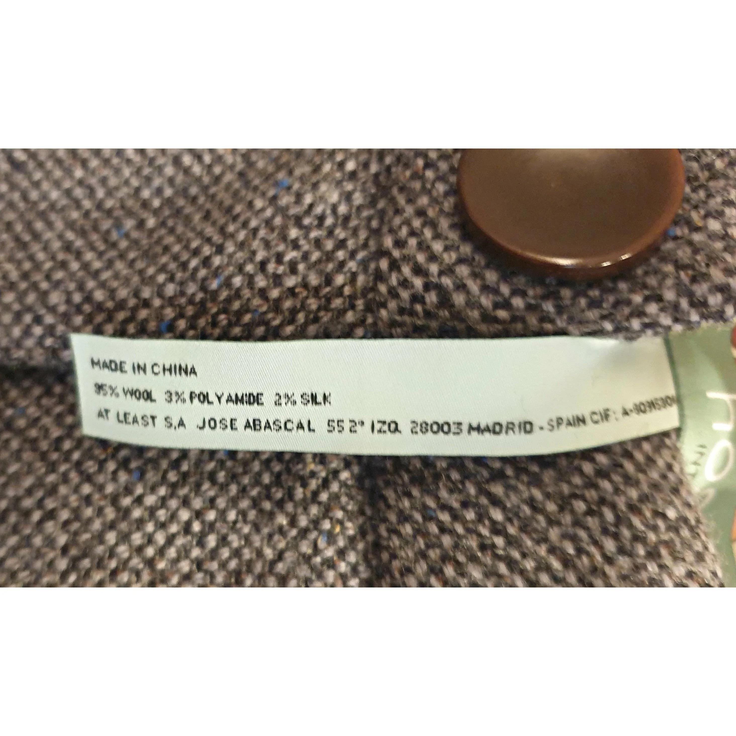 Hoss wool mix grey pencil skirt with contrasting brown buttons size 38 (best fits size 10)