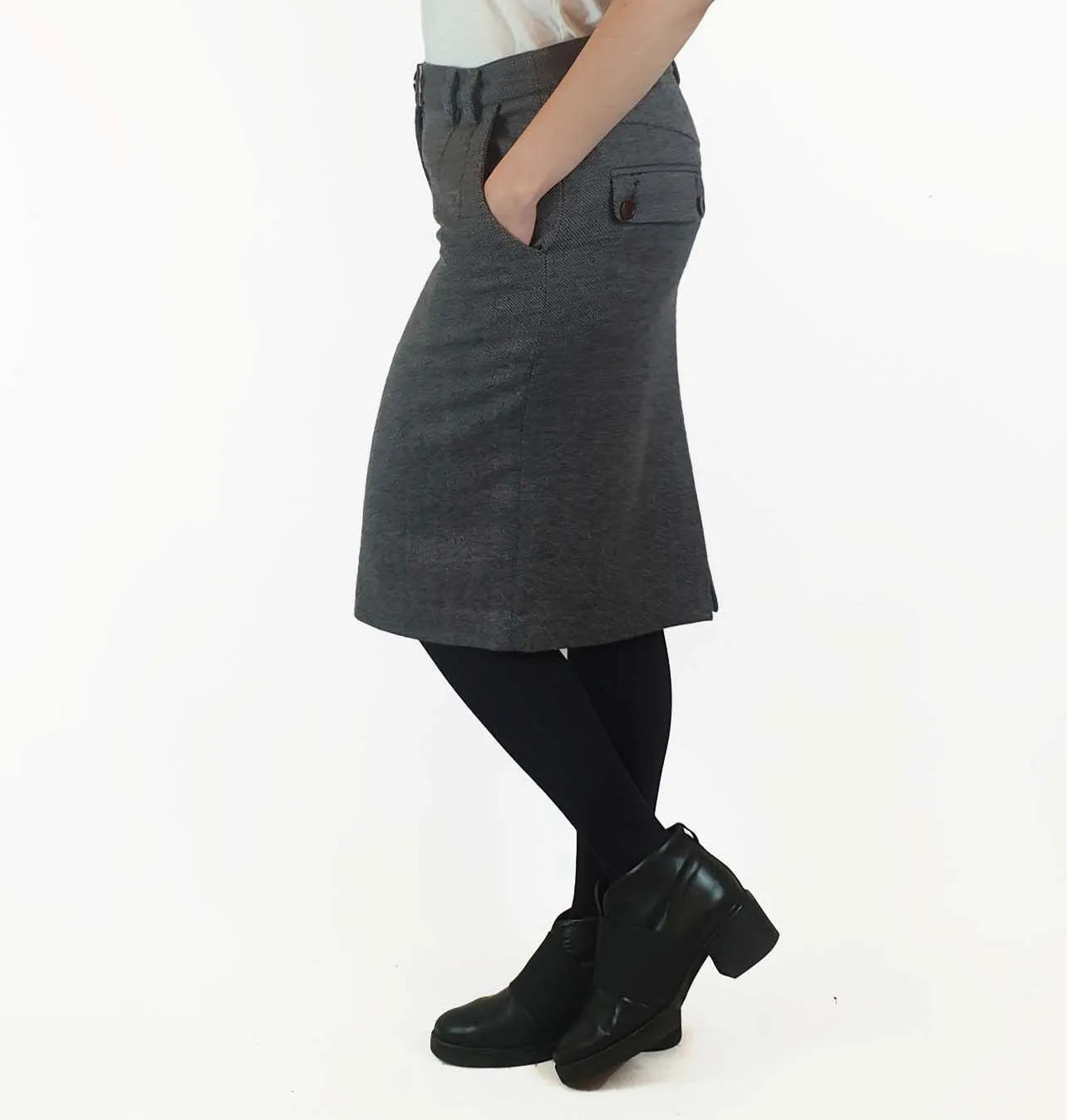 Hoss wool mix grey pencil skirt with contrasting brown buttons size 38 (best fits size 10)