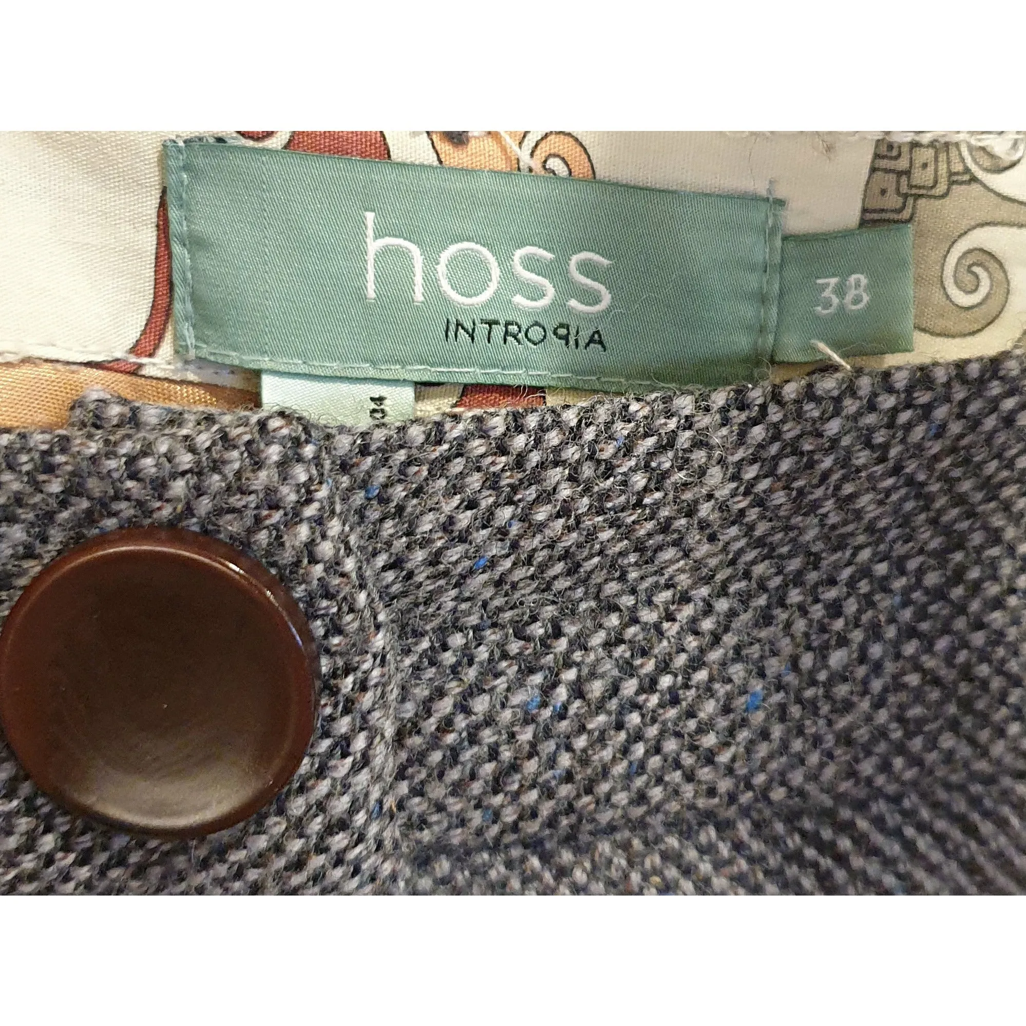 Hoss wool mix grey pencil skirt with contrasting brown buttons size 38 (best fits size 10)