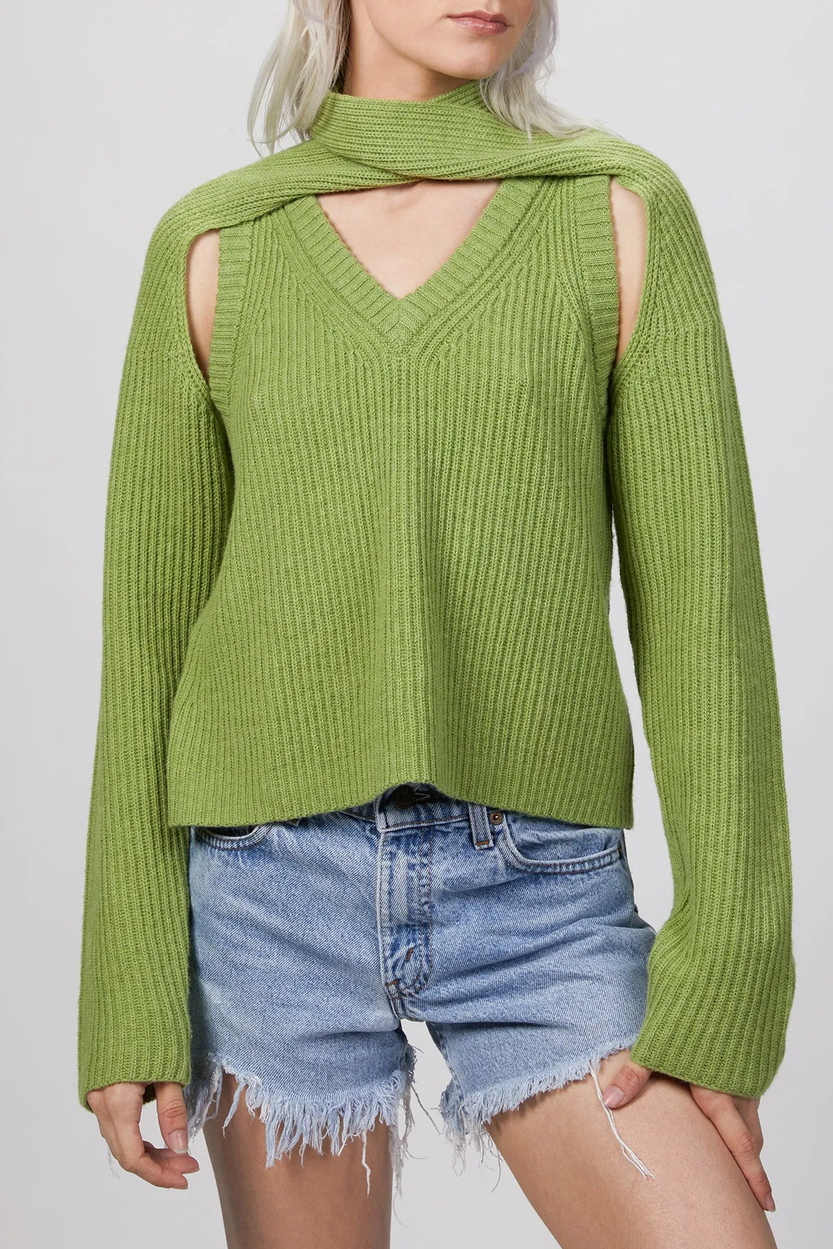 LOOP CHUNKY KNIT SWEATER