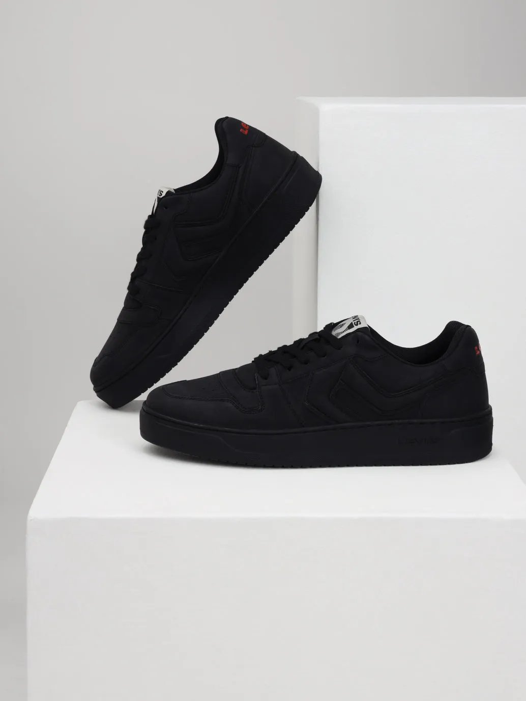 Men's Black Solid Sneakers