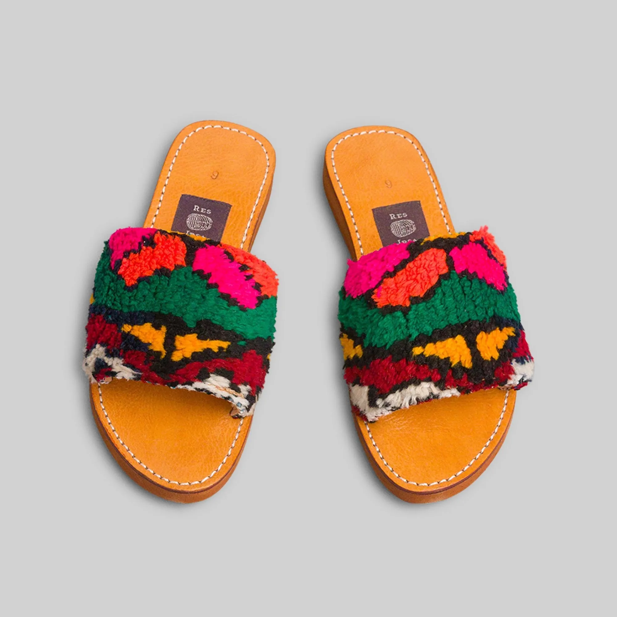 Rug Sandal Size 6