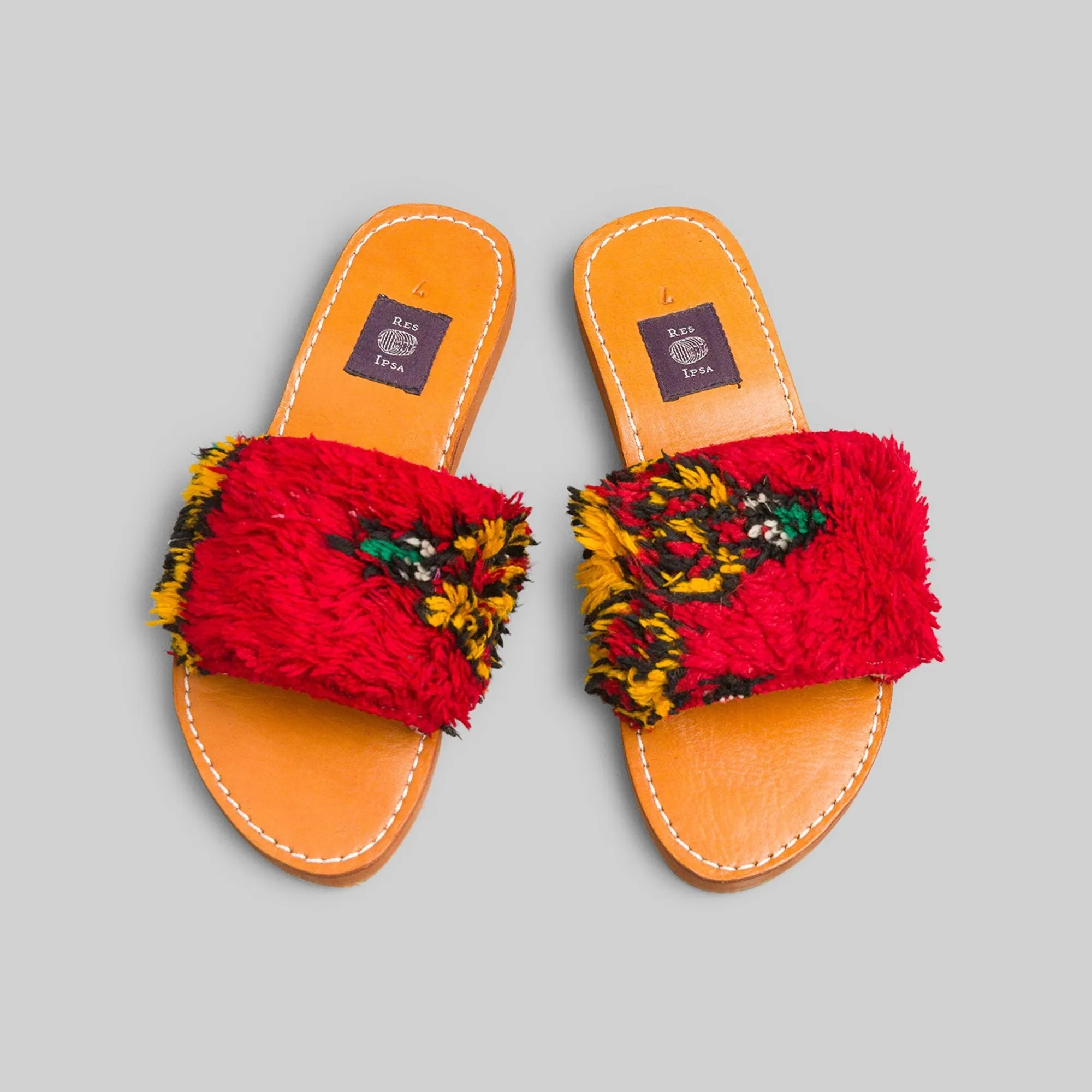 Rug Sandal Size 7