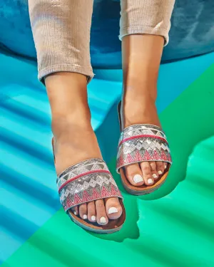 Soyut | Embroidered Slippers - Silver