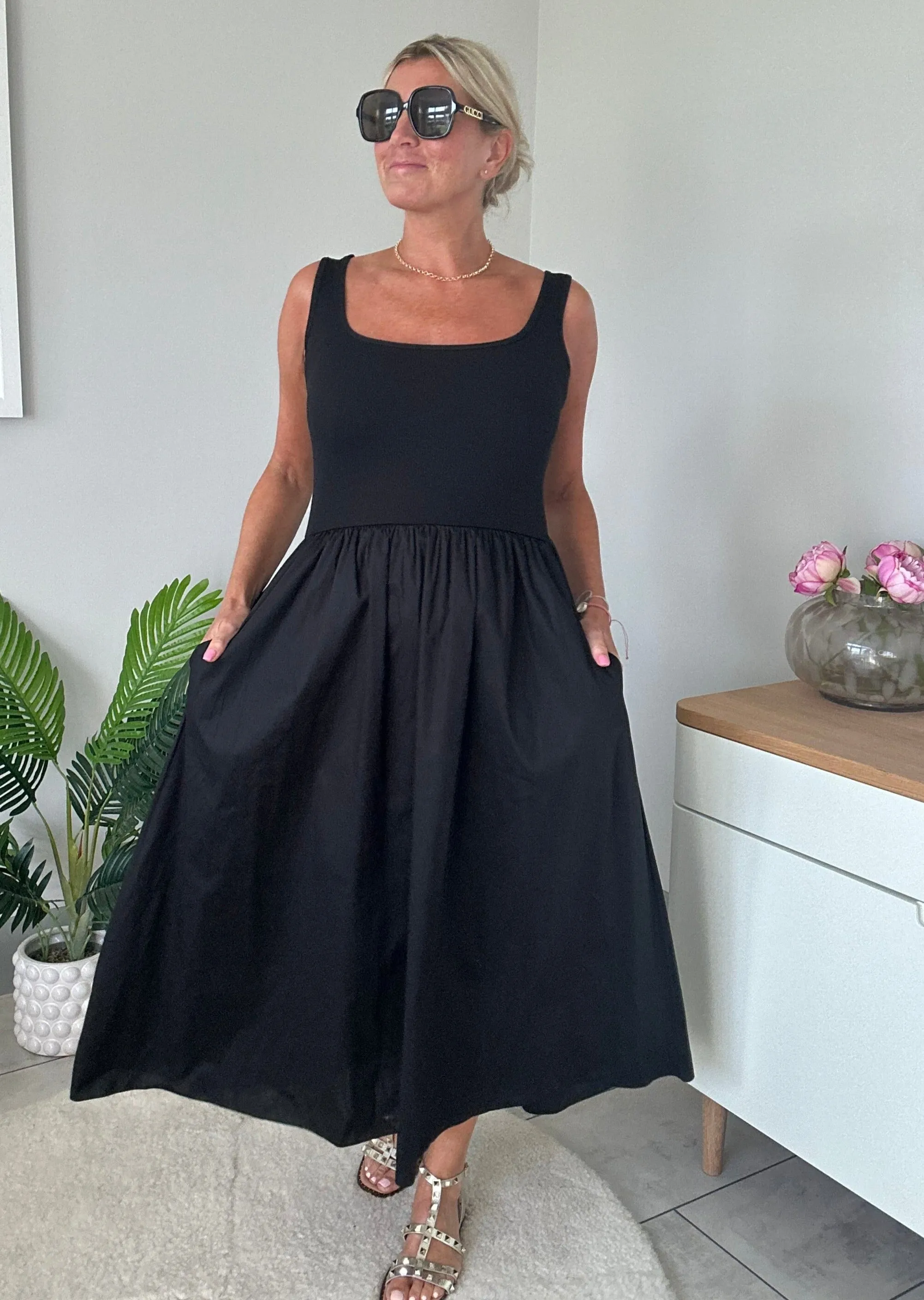 Stone Broderie Anglaise Vest Pocket Dress