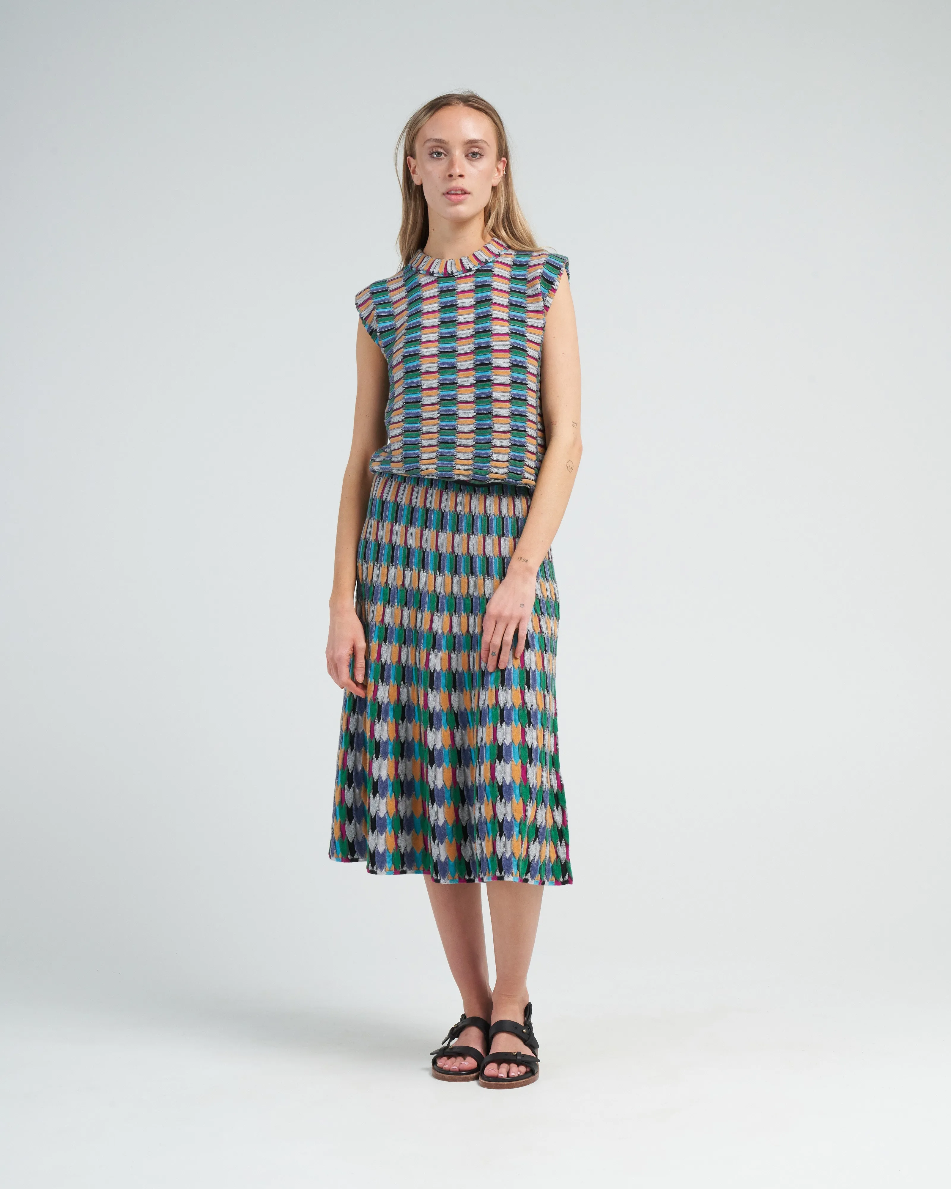 structured top zellige stitch - multi black