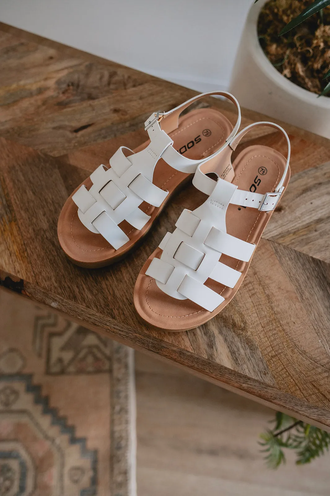 The Fisherman Sandals - White