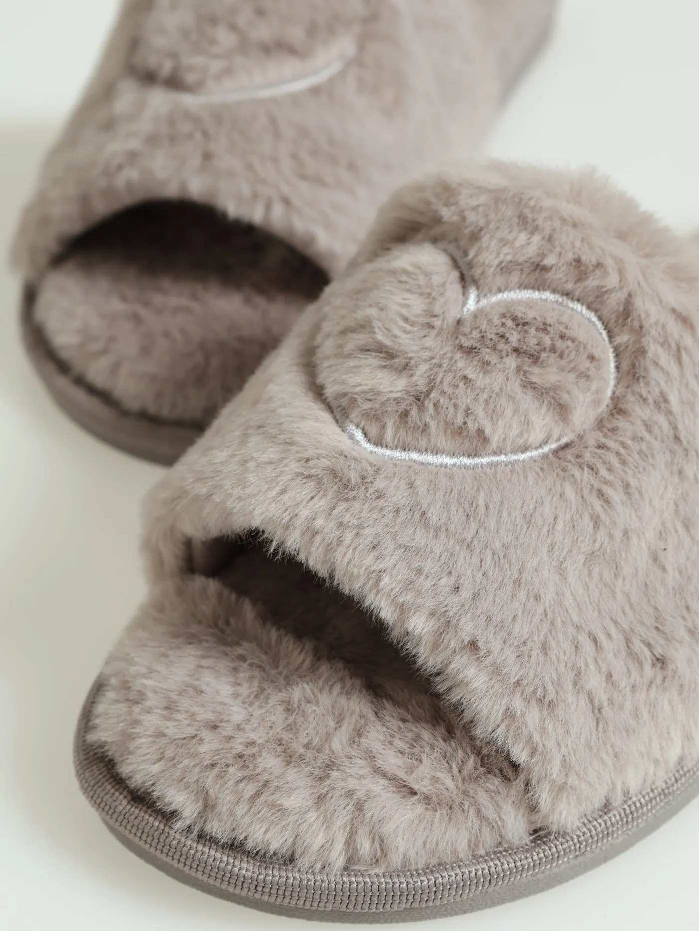 Thin Embroidered Heart Mule Slippers - Taupe