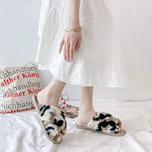 Women's Fuzzy Slippers（Khaki Camouflage）