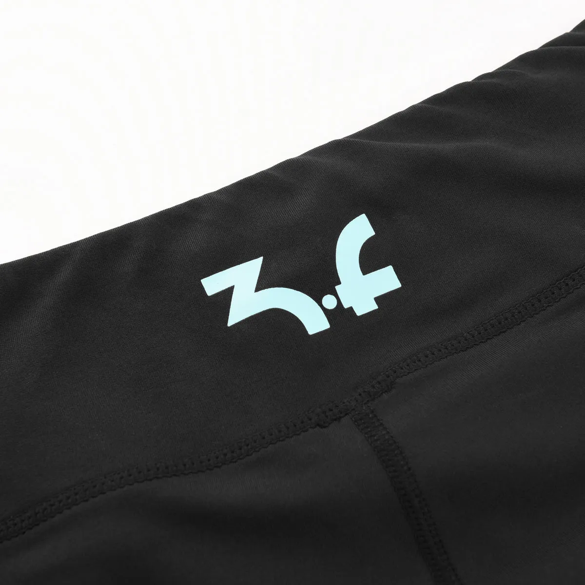 Your workout legging "Femke" with faux leather scrunches